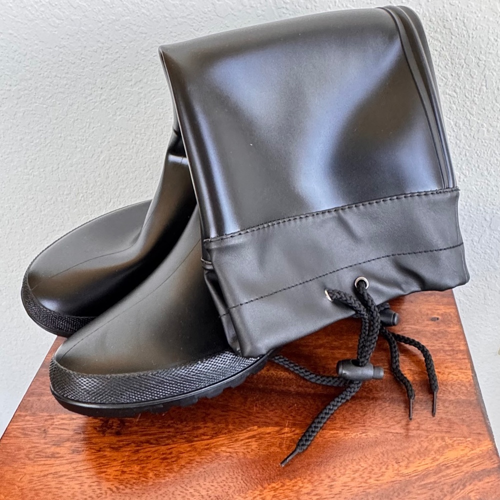 Women’s Asgard Packable Rain Boots.